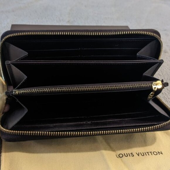 Louis Vuitton Monogram Vernis Zippy Wallet - Picture 7 of 14